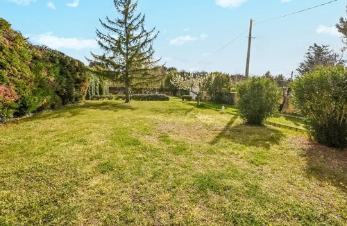 Loriol-du-Comtat House | Beautiful home in Loriol-du-Comtat with WiFi