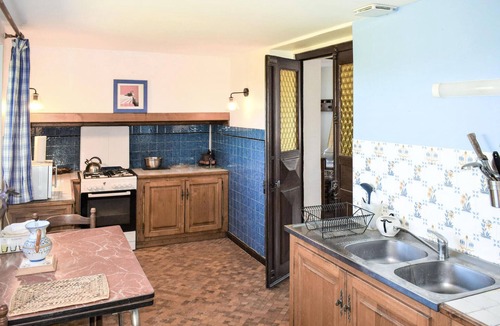 Miossens-Lanusse House | Beautiful home in Miossens Lanusse with WiFi