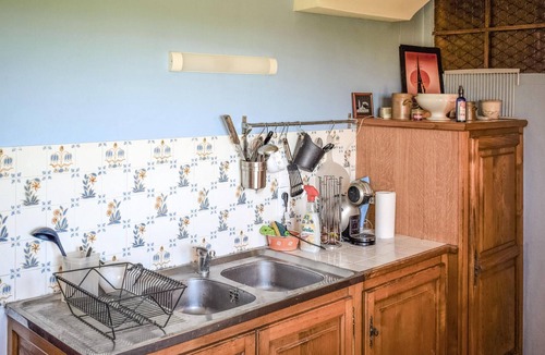 Miossens-Lanusse House | Beautiful home in Miossens Lanusse with WiFi