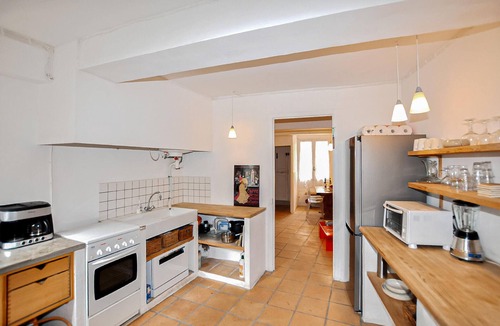 Palau-del-Vidre House | Beautiful home in Palau-Del-Vidre with WiFi