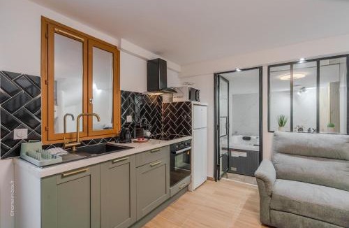 Torcy Apartment | Beautiful home - Hot tub - 20 min to Disney - Sleeps 5