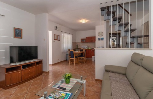 Povile House | Beautiful home in Novi Vinodolski with WiFi