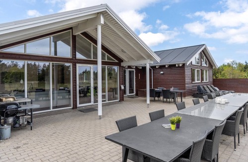 Aalbaek House | Beautiful home in ålbæk with kitchen