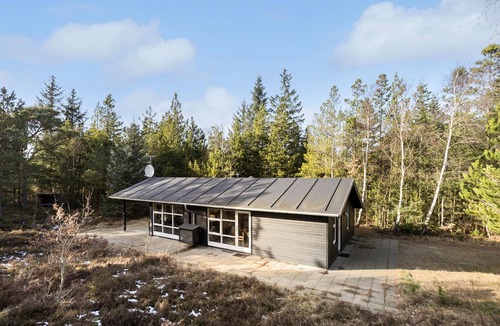 Tuen House | Beautiful home in ålbæk with sauna