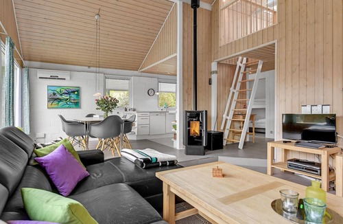 Aabenraa House | Beautiful home in Aabenraa with WiFi