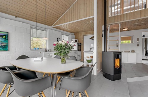 Aabenraa House | Beautiful home in Aabenraa with WiFi