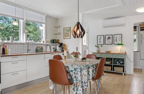 Sømarken House | Beautiful home in Aakirkeby with WiFi