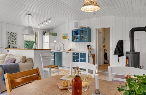 Hoeve Strand House | Beautiful home in Asnæs with WiFi