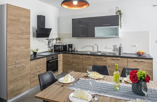 Bale House | Beautiful home in Bale