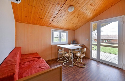 Barjac House | Beautiful home in Barjac with WiFi
