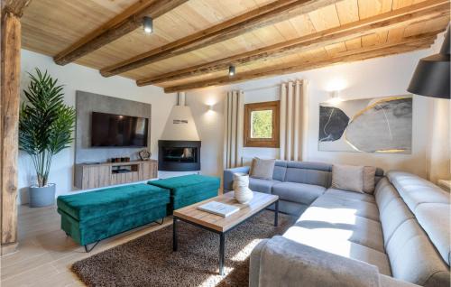 Gospic House | Beautiful Home In Barlete With Sauna