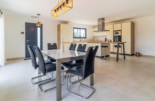 Bellegarde House | Beautiful home in Bellegarde with WiFi