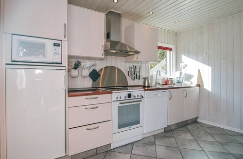 Ho House | Beautiful home in Blåvand with sauna