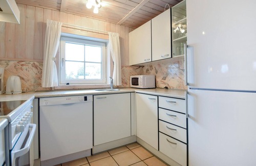 Blavand Strand House | Beautiful home in Blåvand with sauna