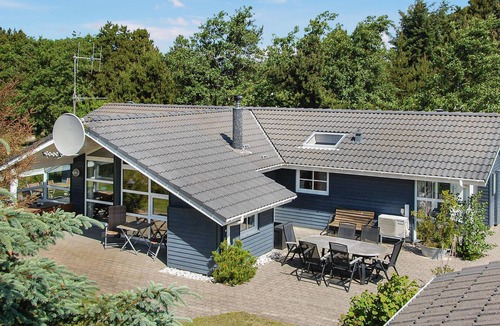 Blavand House | Beautiful home in Blåvand with sauna