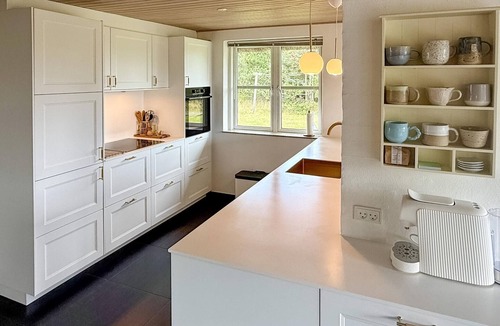 Blavand Strand House | Beautiful home in Blåvand with sauna