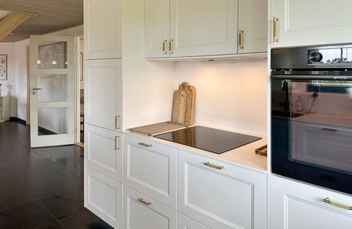Blavand Strand House | Beautiful home in Blåvand with sauna