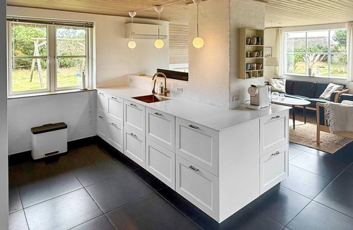 Blavand Strand House | Beautiful home in Blåvand with sauna