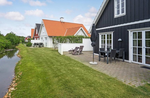 Blavand Strand House | Beautiful home in Blåvand with sauna