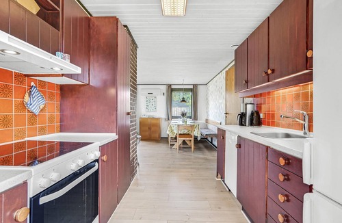 Blavand House | Beautiful home in Blåvand with kitchen
