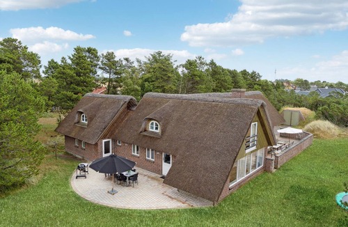 Blavand House | Beautiful home in Blåvand with sauna