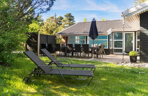 Ho House | Beautiful home in Blåvand with sauna