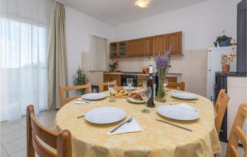 Marina House | Beautiful Home In Blizina Gornja