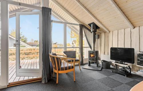 Skastrup Strand House | Beautiful Home In Bogense With Kitchen