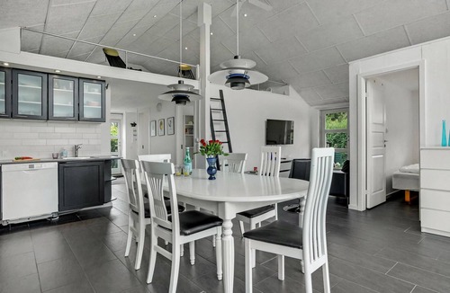 Hvidbjerg Strand House | Beautiful home in Børkop with kitchen