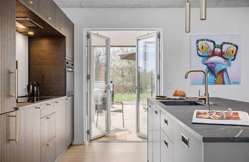 Hvidbjerg Strand House | Beautiful home in Børkop with kitchen