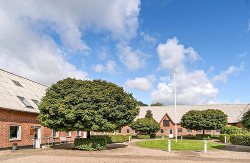 Brorup House | Beautiful home in Brørup with WiFi