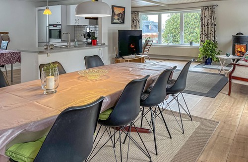 Brovst House | Beautiful home in Brovst with WiFi