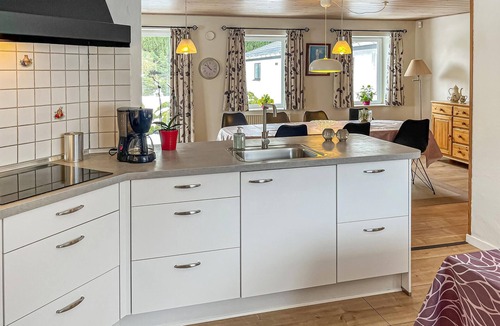 Brovst House | Beautiful home in Brovst with WiFi