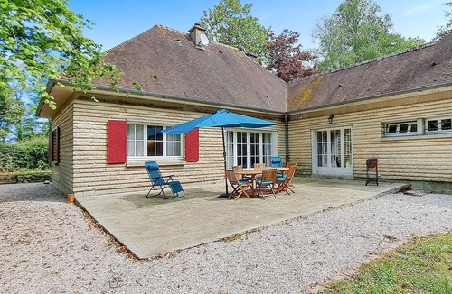 Colombieres House | Beautiful home in Colombieres with WiFi
