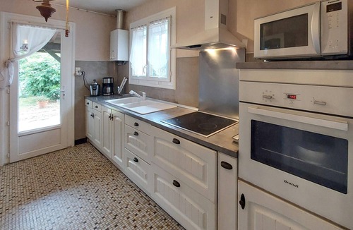 Campagne House | Beautiful home in Campagne with private swimming pool, can be inside or outside