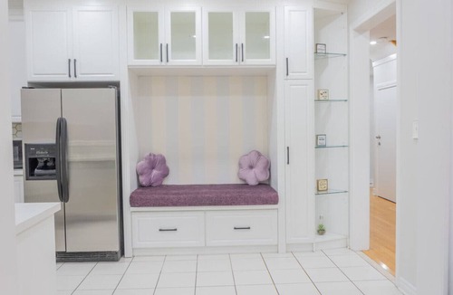 Mount Pleasant House | Beautiful Home in Central Local