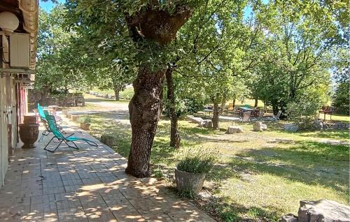 Courry House | Beautiful Home In Courry With Kitchen