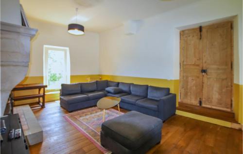 Die House | Beautiful Home In Die