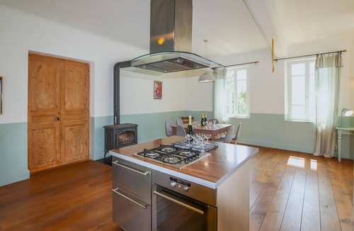 Die House | Beautiful home in Die