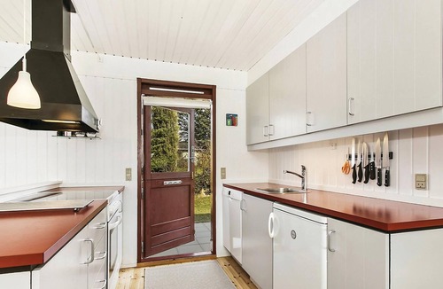 Dronningmolle House | Beautiful home in Dronningmølle with WiFi