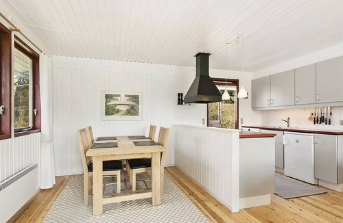 Dronningmolle House | Beautiful home in Dronningmølle with WiFi