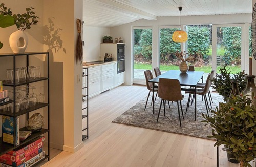 Dronningmolle House | Beautiful home in Dronningmølle with WiFi