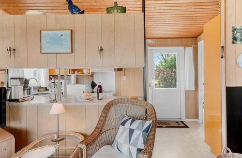 Kongsnæs House | Beautiful home in Stubbekøbing with WiFi