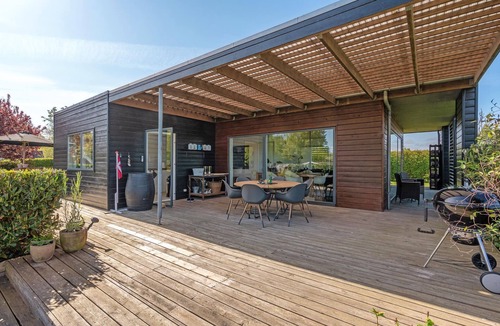 Kongsnæs House | Beautiful home in Stubbekøbing with WiFi