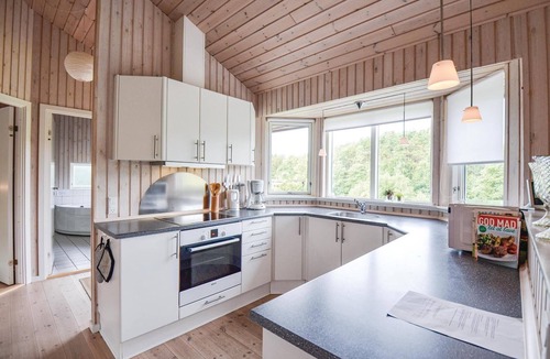 Femmøller House | Beautiful home in Ebeltoft with sauna