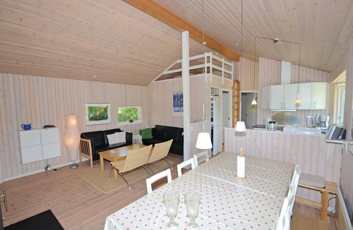 Femmøller House | Beautiful home in Ebeltoft with sauna
