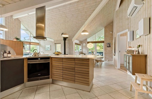 Ebeltoft House | Beautiful home in Ebeltoft with WiFi