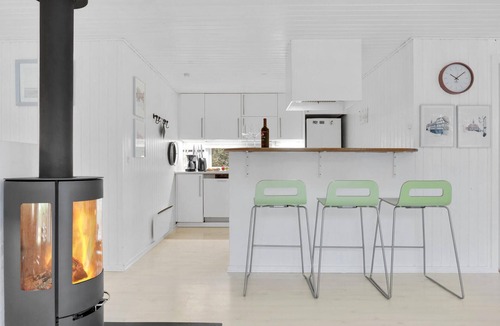 Handrup Strand House | Beautiful home in Ebeltoft with sauna