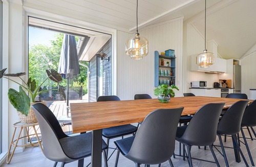Femmøller House | Beautiful home in Ebeltoft with kitchen