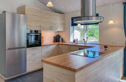 Femmøller House | Beautiful home in Ebeltoft with sauna